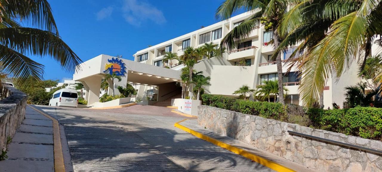 Departamento Cielo Ocen View en Hotel Solymar Cancún Exterior foto